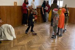 f7db086b-42f1-4512-924b-f1ba9ea60c37